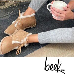 Beek Penguin Genuine Shearling Lace up Chukka Booties Size 8 Tan Suede NEW